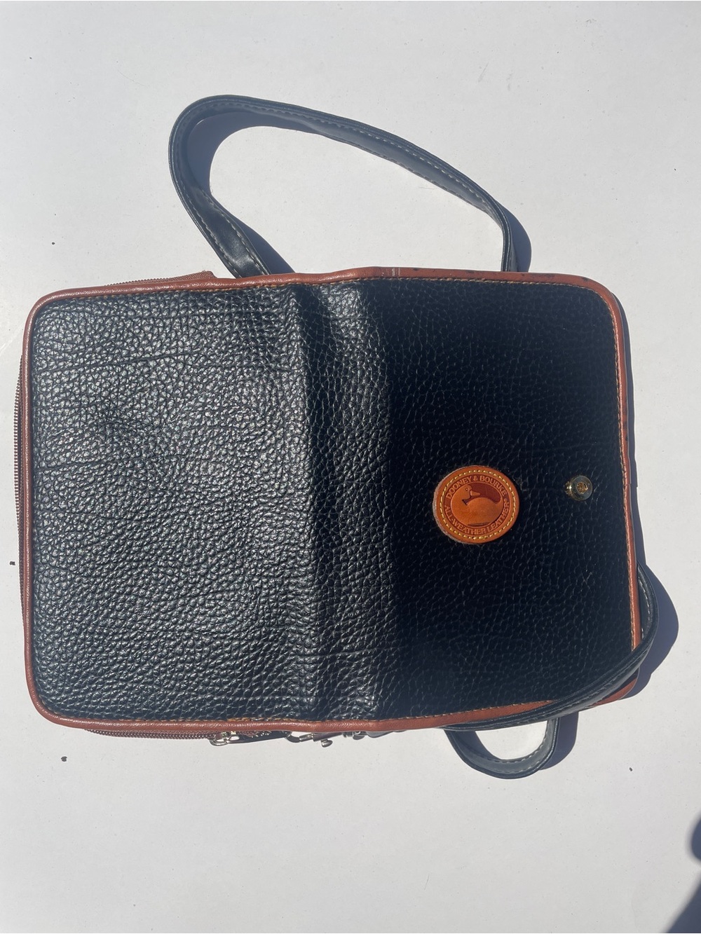 Vintage Black Dooney & Bourke Leather
Crossbody Agenda Planner - Picture 8 of 8